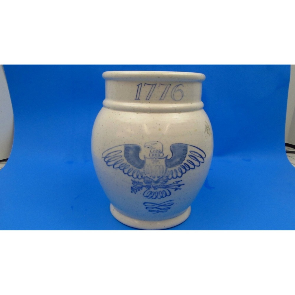 1776 Unbranded Eagle Vase No Chipping